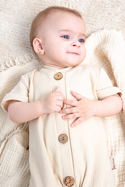 Mai Perla Short Sleeve Wooden Buttoned Organic Jumpsuit Baby Set