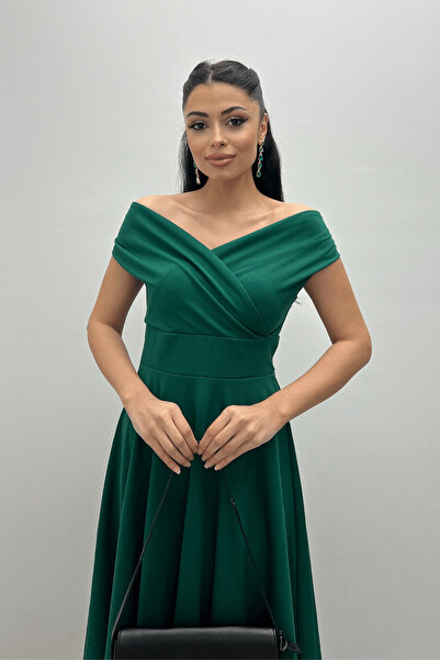 giyimmasalı Midi šaty s lodním krkem