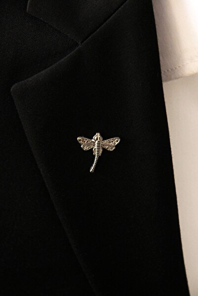 Le Voux Gri Renk Yusufçuk Figürlü Ceket Yaka Iğnesi Broş Rozet