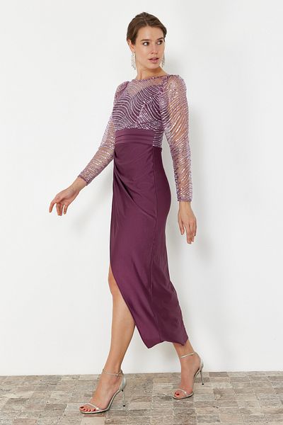 Trendyol Collection Šeříkové flitry Pletený tyl Dlouhé elegantní večerní šaty Noční šaty pro návrat domů TPRSS24AE00103