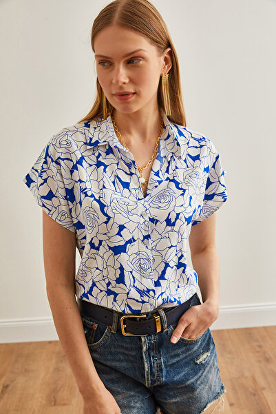 Olalook White Saks Blue Rose Patterned Women's Shirt - Bat Sleeve GML-19001218
