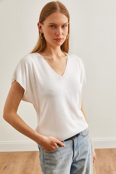 Olalook Bluză de tricot cu decolteu în V albă - drapeată model de bază BLZ-19002663