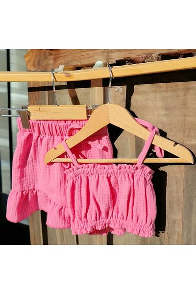 BEBEĞİME ÇORAP Set bluză crop și pantaloni scurți cu volane pentru fetiță
