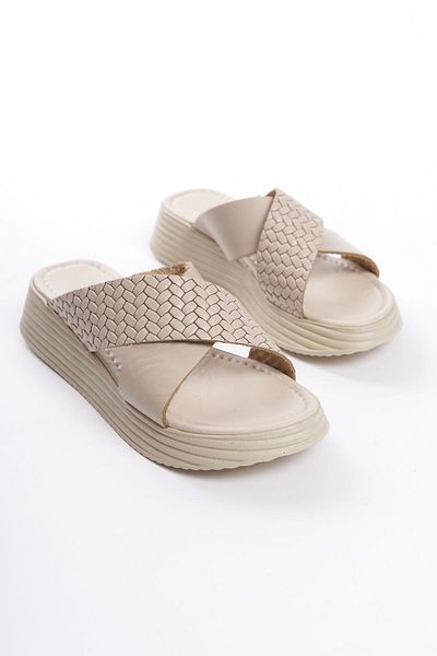 Shoesers Γυναικείες παντόφλες Vaketa από γνήσιο δέρμα με χιαστί λουράκι ειδικής σχεδίασης