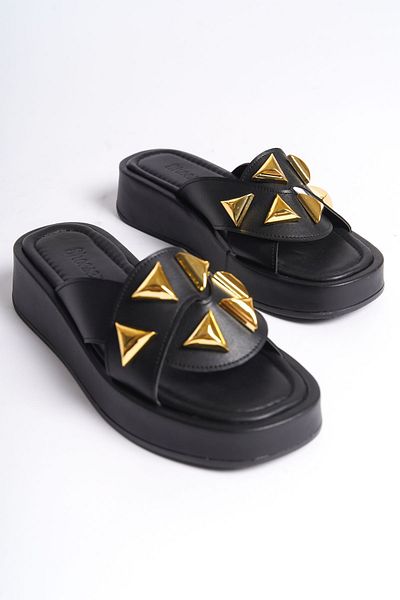 Shoesers Γυναικείες παντόφλες ορθοπεδικής σόλας ειδικής σχεδίασης με μεταλλικό αξεσουάρ σταυρού