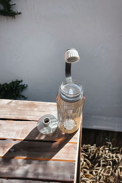 YDGR Ποικιλία φιαλών νερού 1000 ml - Περιστρεφόμενο καπάκι, ελαφρύ με λουράκι δακτύλου χρήσης και αναδευτήρα