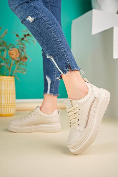 Dizzy Jewelled Lace-Up Sneakers