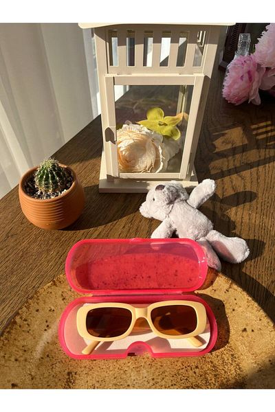 Jolly Kids 2024 Trendy Girl's Sunglasses - UV 400 Protection, Rectangular Design, 2-9 Years Old Boxed