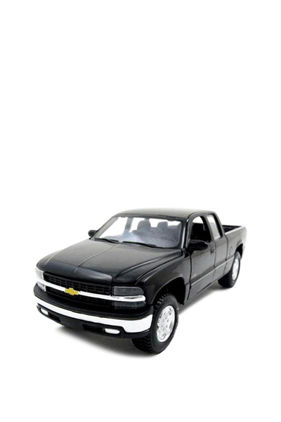 Maisto 1/27 Chevrolet Silverado Special Edition Black Model Car