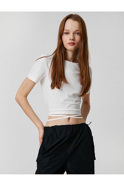 Koton Crop tričko s detailem kravaty Crew Neck Krátký rukáv