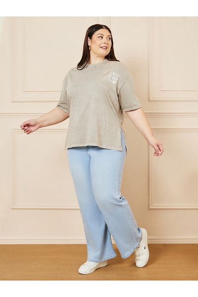 Styli Plus Light Wash Skater Fit Jeans