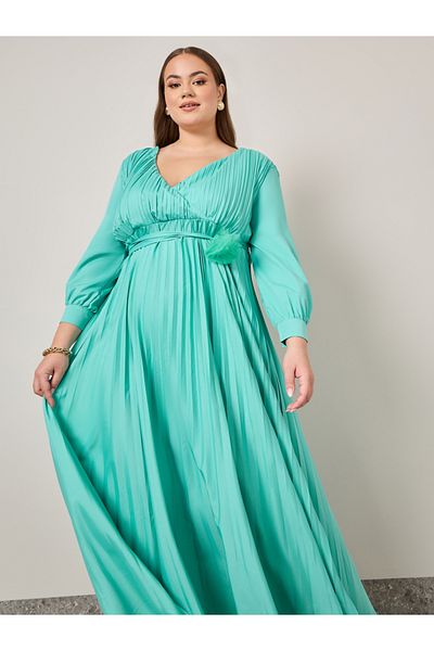 Styli Plus Solid Pleated Belt Design Maxi Dress