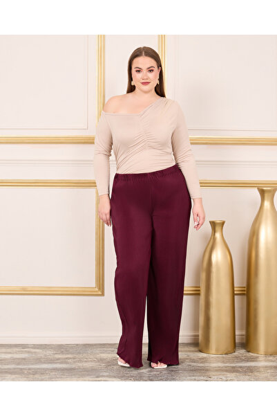 Styli Plus Asymmetric Neck Ruched Detail Bodysuit