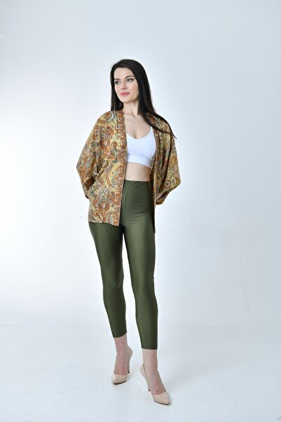 Gezginimport Kimono Ipek Zarif Rahat Kesim Kısa Crop (SILK ELEGANT RELAXED FIT SHORT CROP KIMONO)