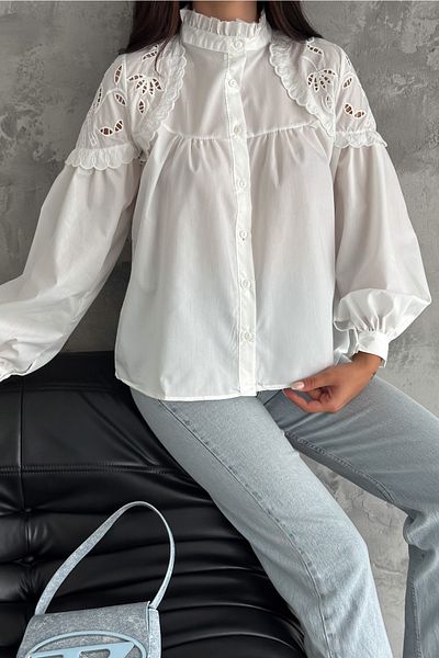 FEMELLE Cămașă din bumbac, cu broderie de scoici, albă - guler