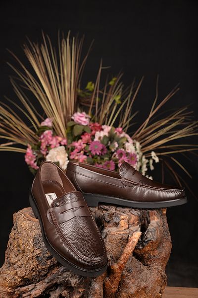 Pierre Cardin Κοστούμι από 100% γνήσιο δέρμα και casual καφέ παπούτσια - Κομψότητα και άνεση με καινοτόμο στυλ