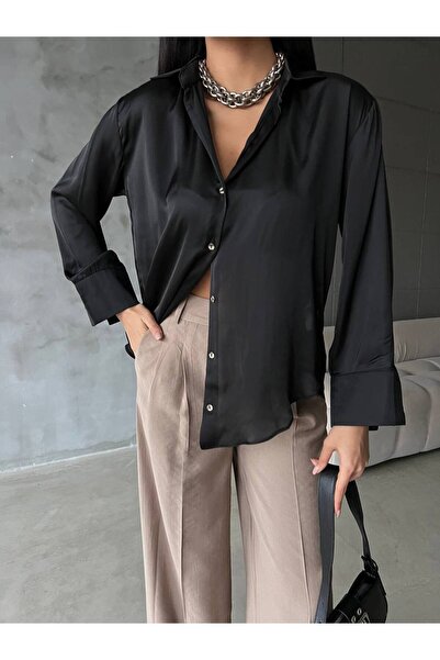 owwon قميص أسود أساسي من الساتان بثنيات خفيفة للسيدات