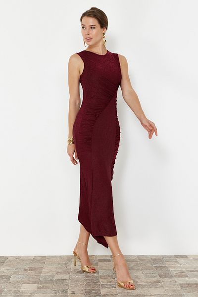 Trendyol Collection Burgundy Woven Evening Dress - Body Lines Revealing Design TPRSS24AE00252
