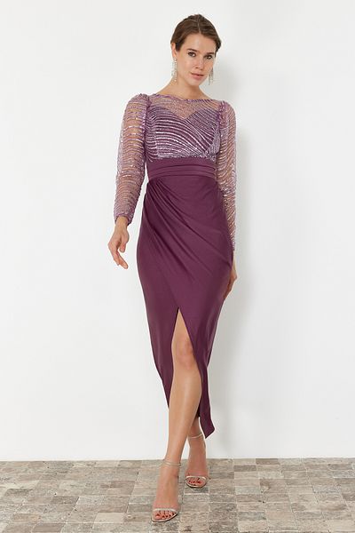 Trendyol Collection Šeříkové flitry Pletený tyl Dlouhé elegantní večerní šaty Noční šaty pro návrat domů TPRSS24AE00103