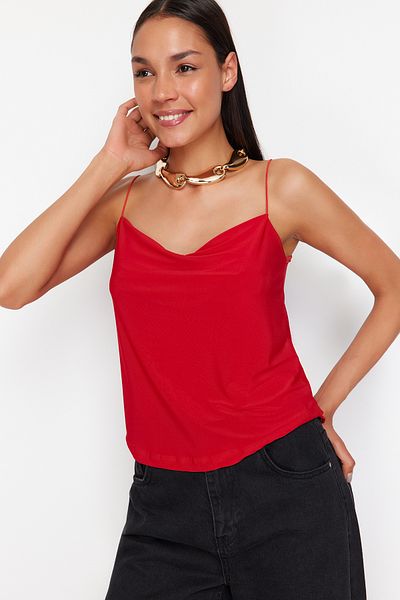 Trendyol Collection Piros spagettipántos Degaje gallér, rugalmas kötött blúz TWOSS24BZ00640
