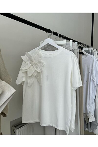 Pulli Collection Γυναικείο μπλουζάκι με λευκό φλοράλ μοτίβο Νέας σεζόν