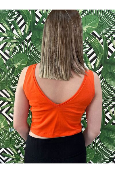 Güzin Fashion بوستير، المحاصيل