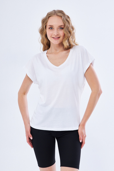 Moda Işık Γυναικείο λευκό μπλουζάκι με λαιμόκοψη V