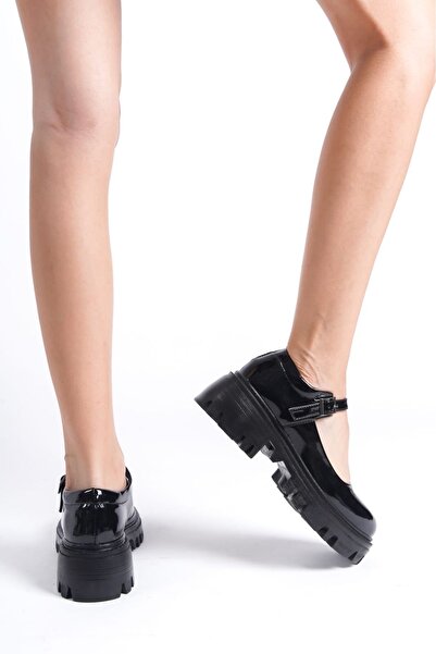 simplicity Дамски черни лачени мокасини с една презрамка