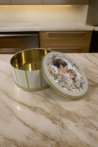 EVLE My Dear Mother Patterned Round Metal Box, 24 cm X 8 Cm, 3.6 Lt.