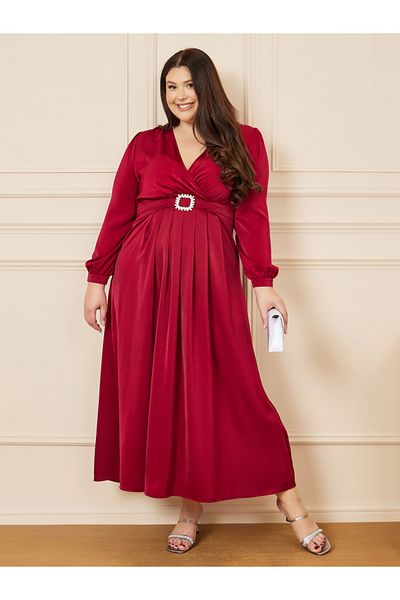 Styli Plus Embellished Buckle Pleated A-Line Maxi Dress
