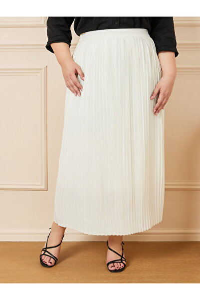 Styli Plus Pleated Maxi Skirt