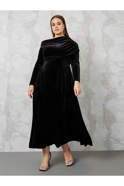 Styli Plus Asymmetric Neck Gathered Velvet Maxi Dress