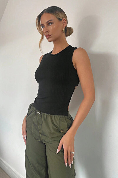 MADALİNA Black Camisole Women's Blouse - Back Tie, Zero Sleeve