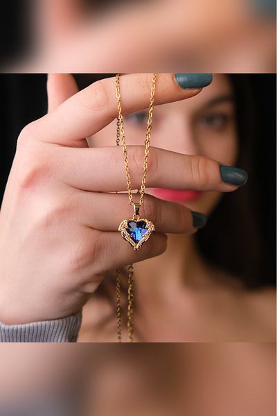 The Collection Heart Vintage Model Sparkling Purple Blue Zircon Stone Tarnish Stainless Gold Steel Necklace