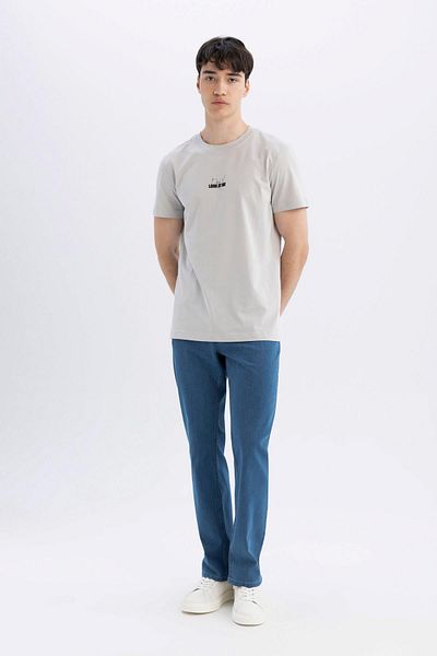 DeFacto Slim Fit Tričko Slim Fit s krátkým rukávem s výstřihem C5647Ax24Hs