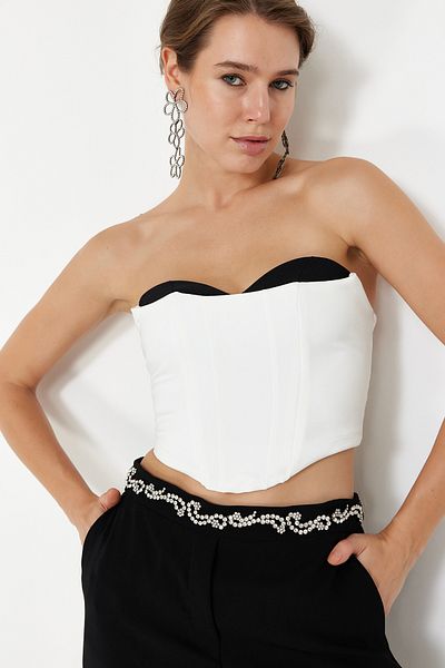 Trendyol Collection Черно-бяло тъкано бюстие без презрамки - TPRSS24BS00038
