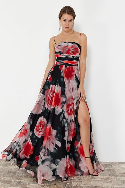 Trendyol Collection Dlouhé večerní šaty s barevným květinovým vzorem fuchsie - TPRSS24AE00241