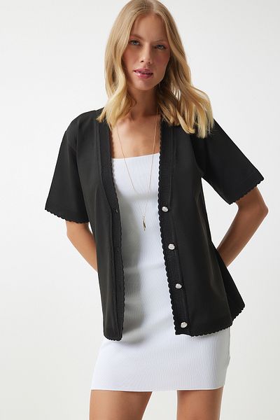 Happiness İstanbul Black Knitwear Seasonal Cardigan - Stylish Buttoned, OW00043