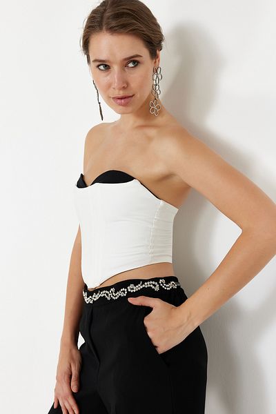 Trendyol Collection Черно-бяло тъкано бюстие без презрамки - TPRSS24BS00038