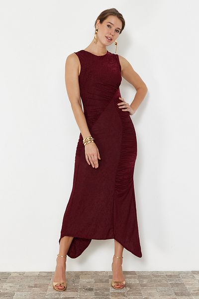 Trendyol Collection Burgundy Woven Evening Dress - Body Lines Revealing Design TPRSS24AE00252