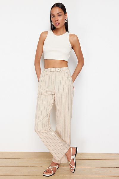 Trendyol Collection Бежеві брюки прямого крою з льняного міксу TWOSS24PL00179