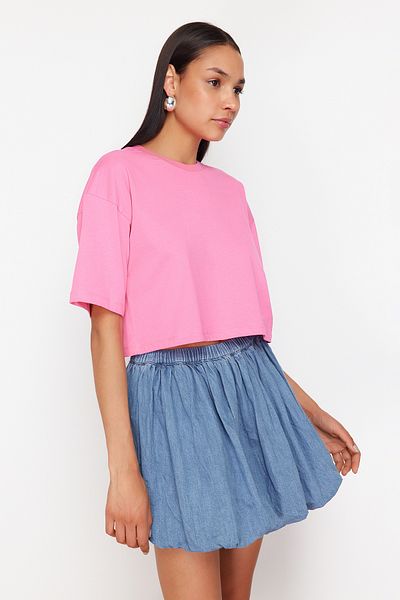 Trendyol Collection Rosa Crop-T-Shirt aus 100 % Baumwolle – TWOSS23TS00038