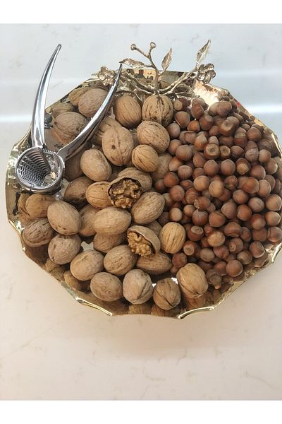 Makkam Home Luxury Walnut Cracker, Sturdy Stainless Steel Chrome Color Metal Walnut And Hazelnut Cracker