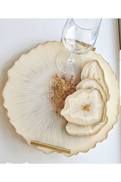 Sultan Tasarım Gold Leaf Round Wavy Promise Engagement Groom Epoxy Presentation Tray Coaster Set for Two