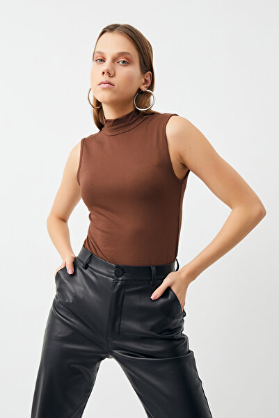 Bipantolon Black White Red - 4-Piece Sleeveless Women's Bodysuit Set