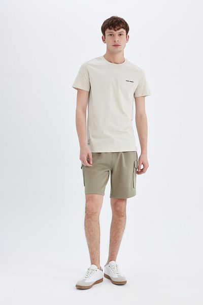 DeFacto Slim Fit T-Shirt mit Rundhalsausschnitt und bedrucktem Kurzarm C3947AX24SM
