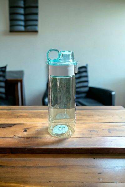 YDGR Αθλητικό μπουκάλι νερού 600 ml - με Shaker και Finger Strap st-7212