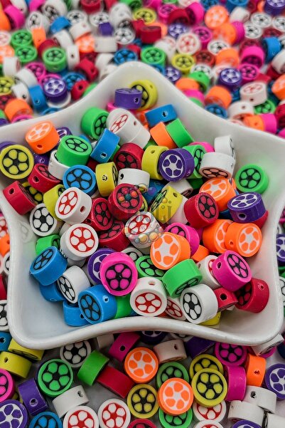 Ebruli Boncuk Mărgele Fimo cu figurine de minge de fotbal de 10 mm pentru realizarea de bijuterii (100 buc)