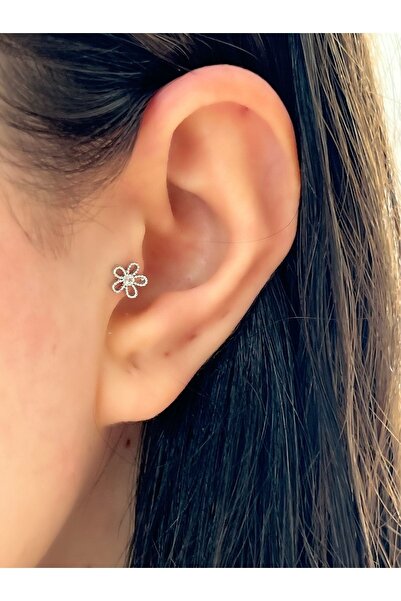 BY DİLEK ÇETİN ACCESSORY Cerrahi Çelik Çiçek Model Kıkırdak Helix Tragus Piercing (1ad)