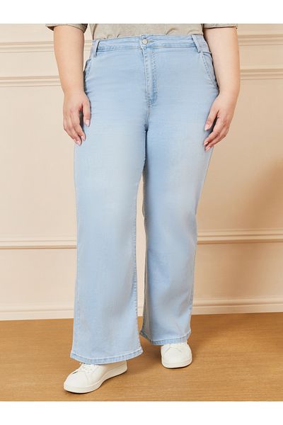 Styli Plus Light Wash Skater Fit Jeans